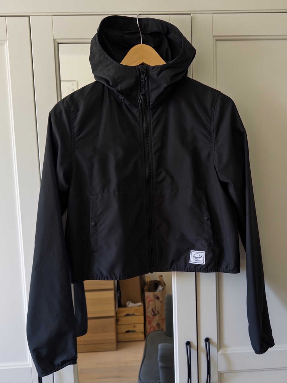 NWT Herschel Lightweight Black Cropped Hooded Jacket